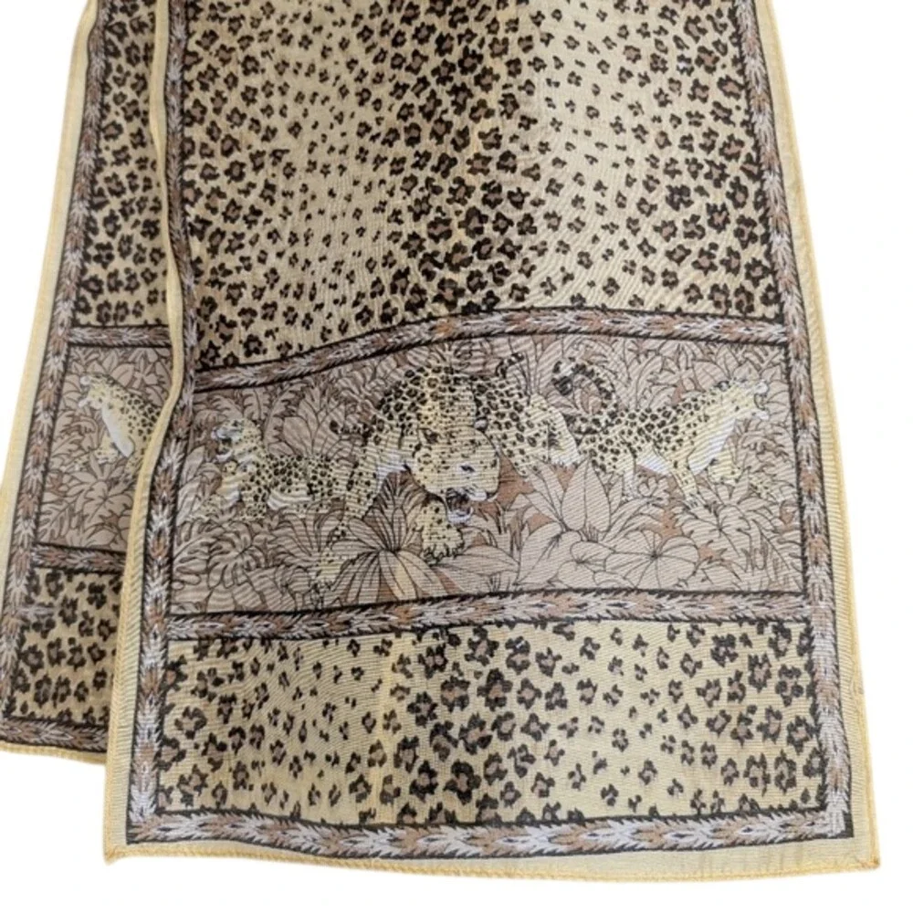 Vintage 80s Eccentric Chic Cheetah Print Lightweight Cotton Scarf